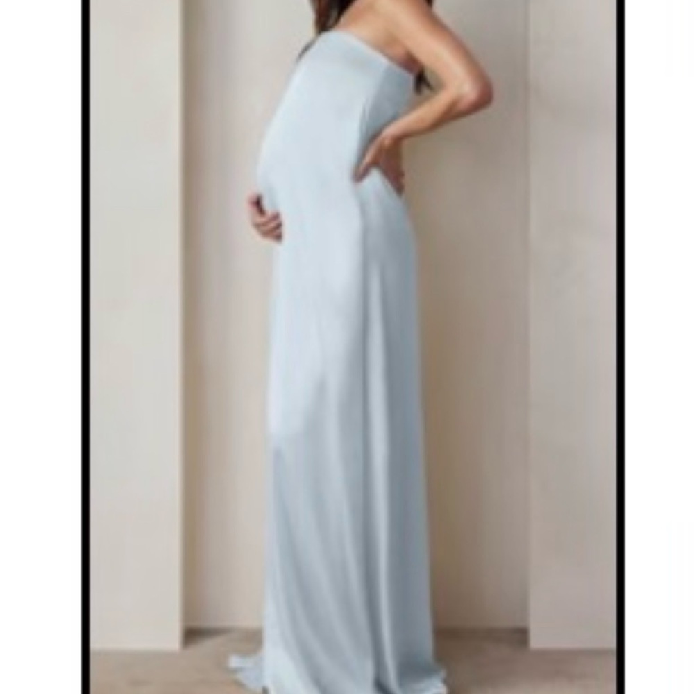 Elegant Light Blue Gown - Picture 3 of 3